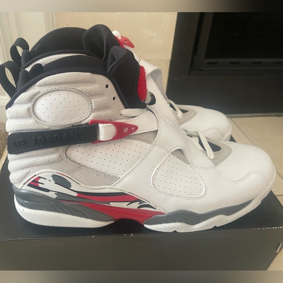 Air Jordan 8 Retro - Picture 4 of 11